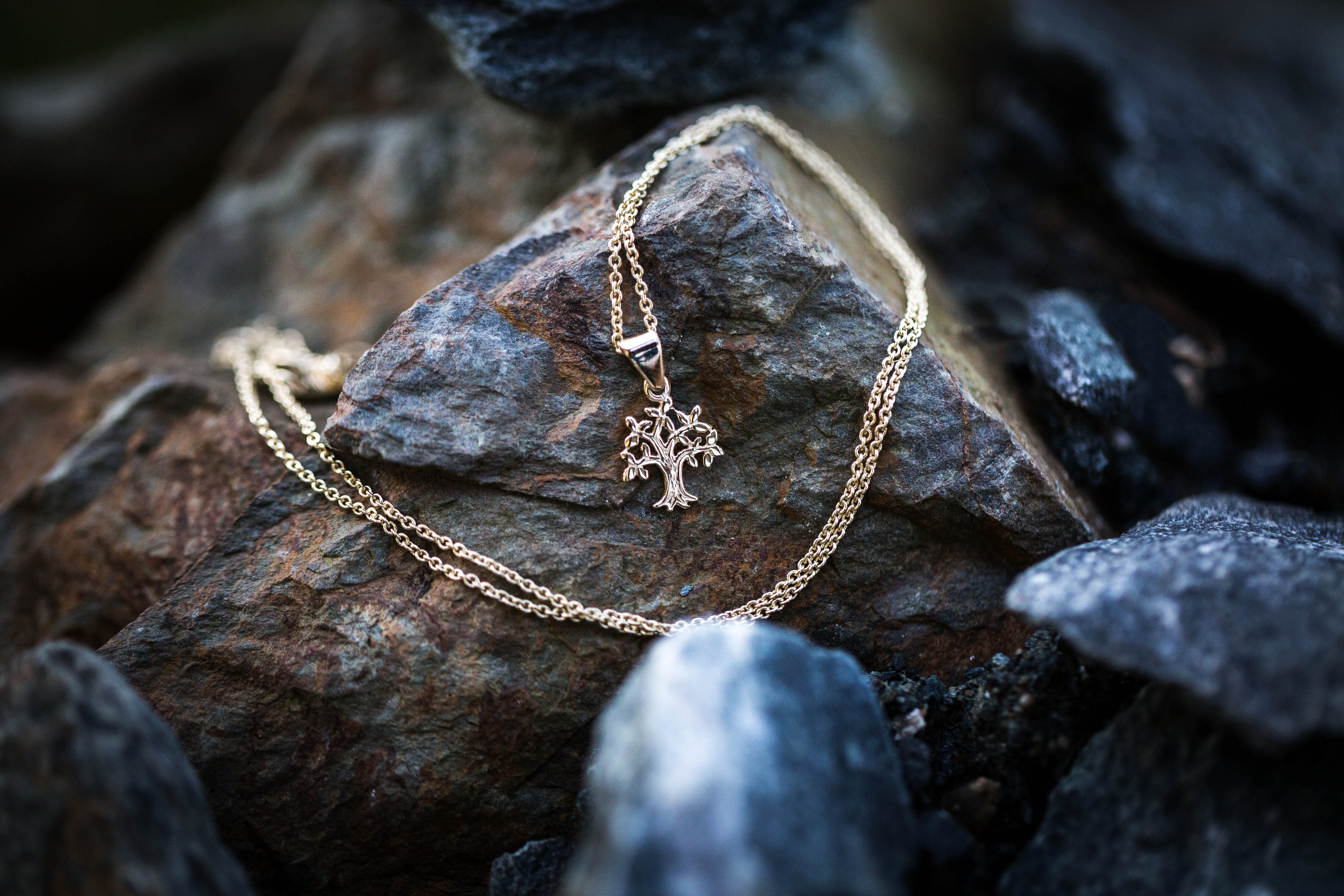 Lebensbaum Taufanhänger Taufe taufkette echt Gold Goldkette Tauerngold Schutzschmuck Ankerkette Täufling Taufpate Geschenk Symbol Anhänger